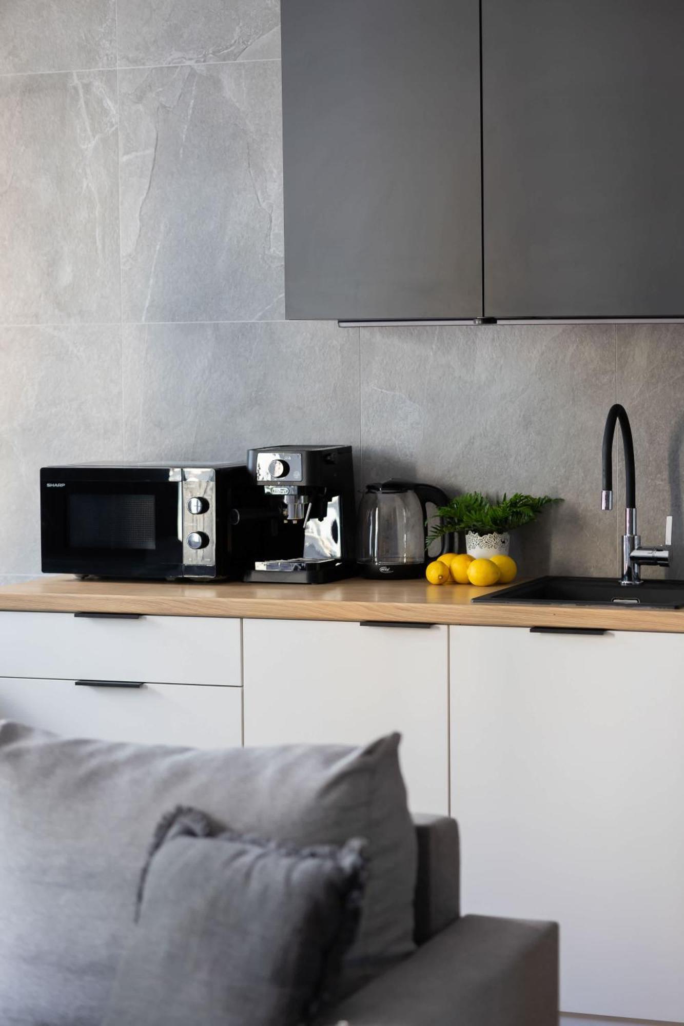 Tasteful With Parking By Renters Apartament Warszawa