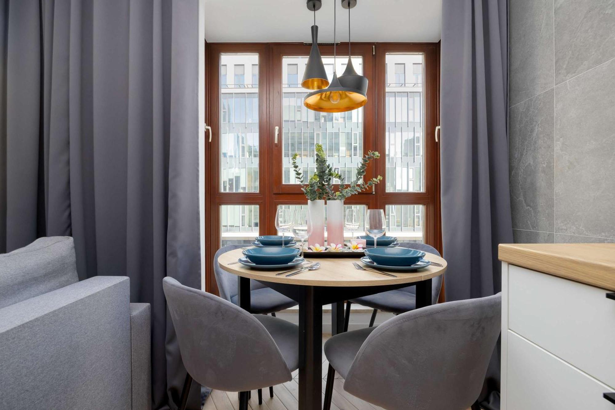 Apartament Tasteful With Parking By Renters *